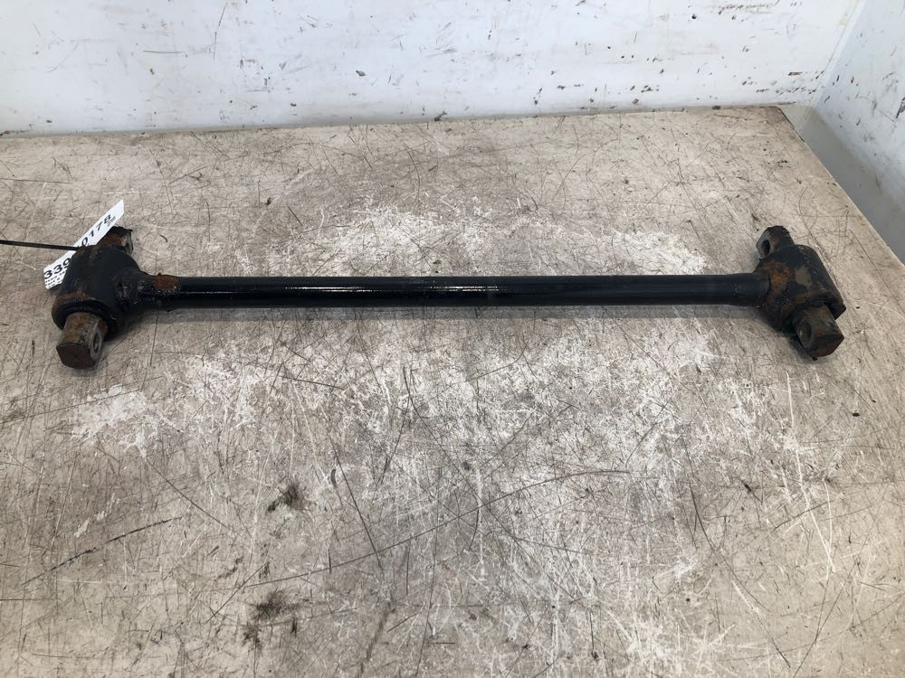 2015 Peterbilt 389 Torque Rod (339-10178)