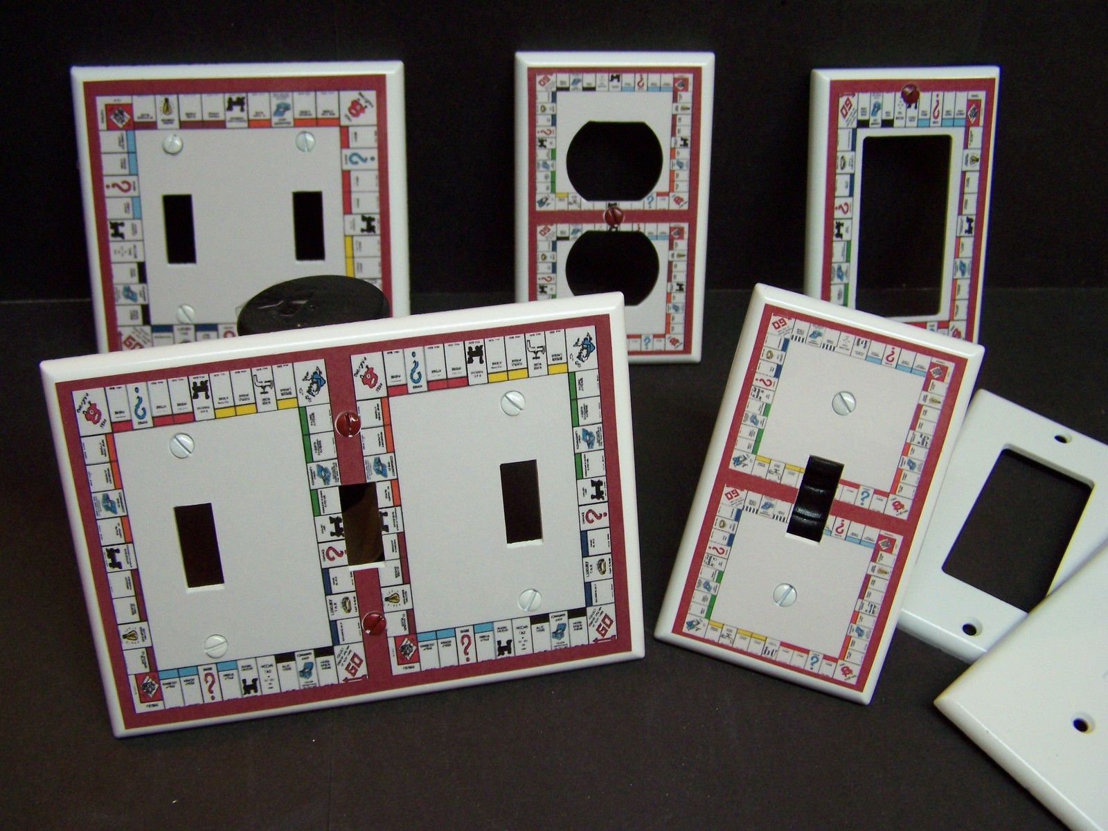 MONOPOLY GAME BOARD   LIGHT SWITCH COVER PLATE OR OUTLET COVER