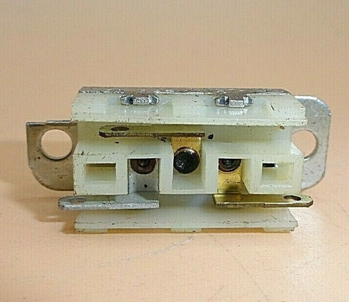 STACKPOLE SLIDE MOMENTARY SWITCH 3A/125Vac (LOT OF 20 )