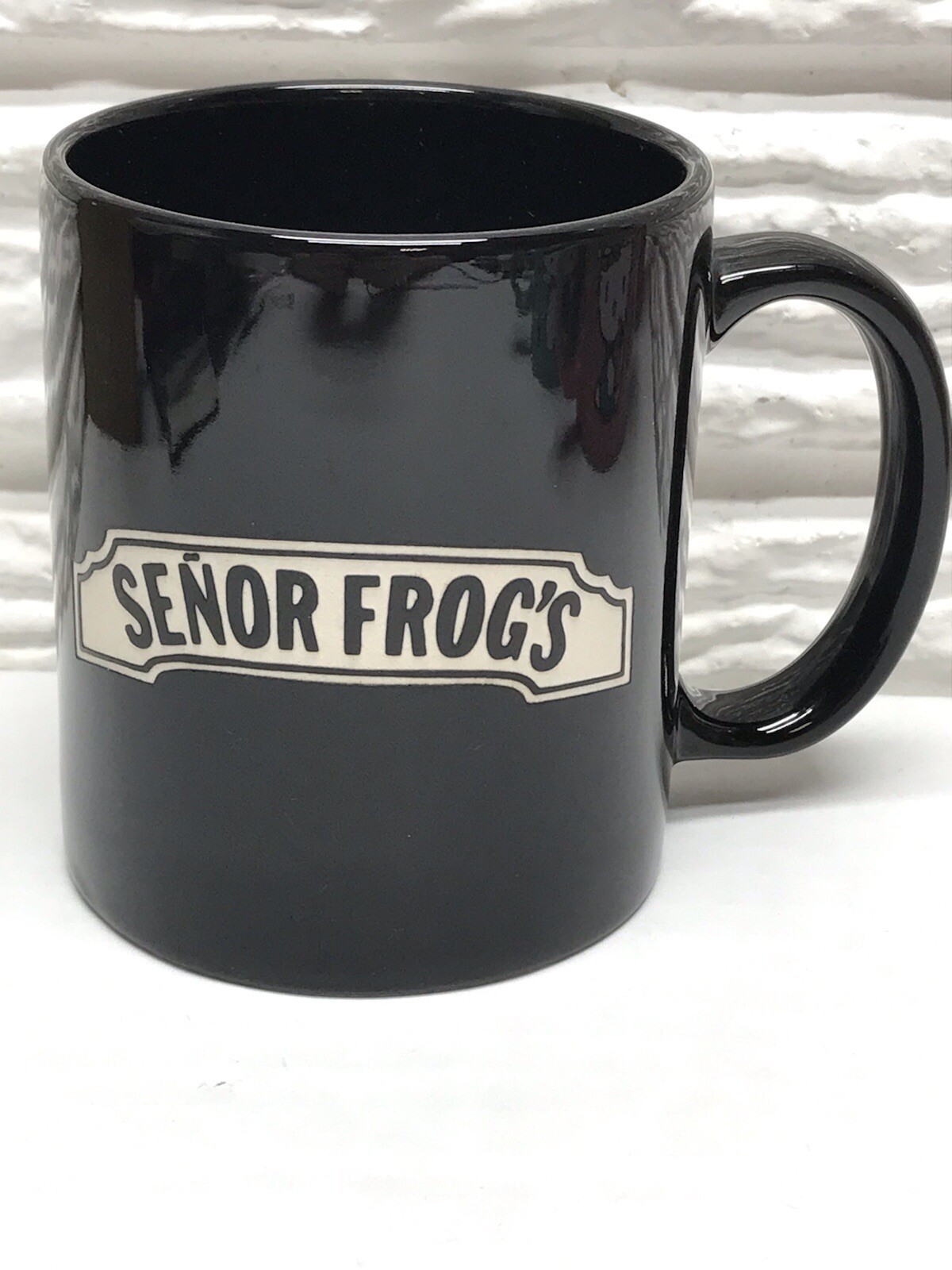 Seńor Frogs Cancun Etched Black Coffee Cup ***FREE SHIPPING***