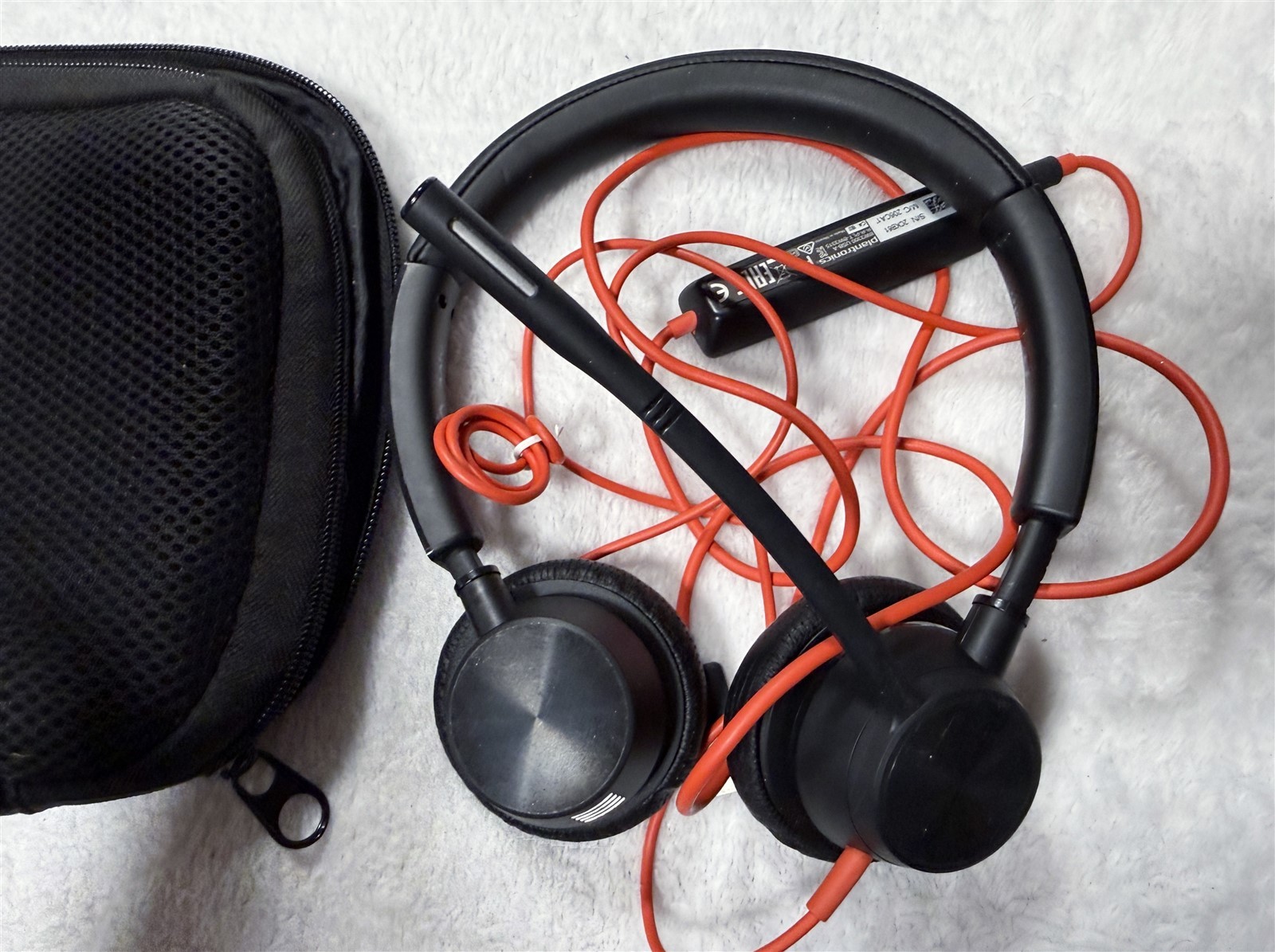 PLANTRONICS POLY BLACKWIRE USB STEREO HEADSET BW3300 + VOLUME CONTROL