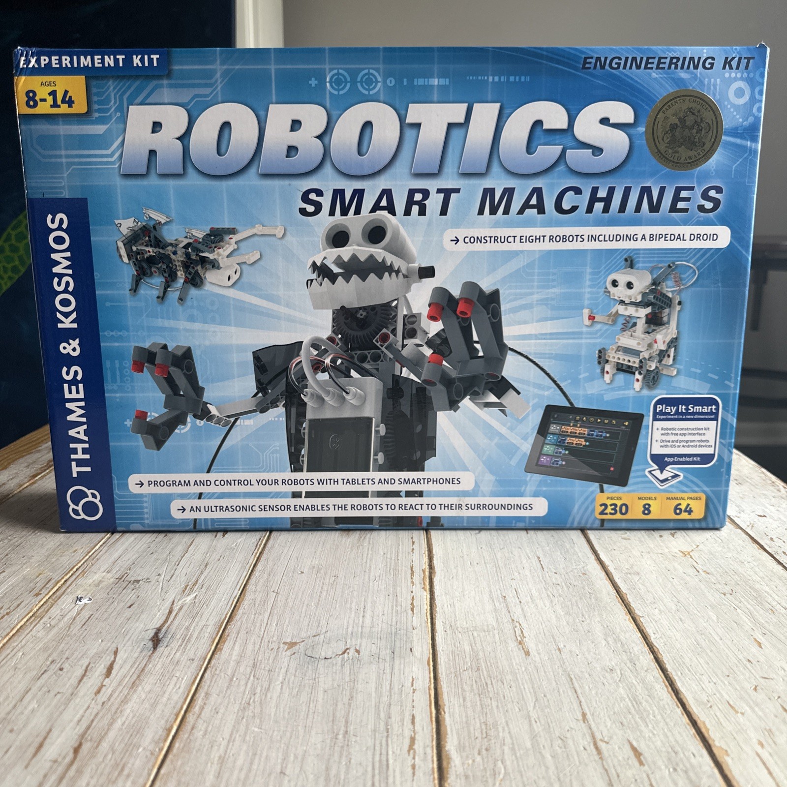 Thames & Kosmos Robotics Smart Machines Stem Kit builds 8 Robots