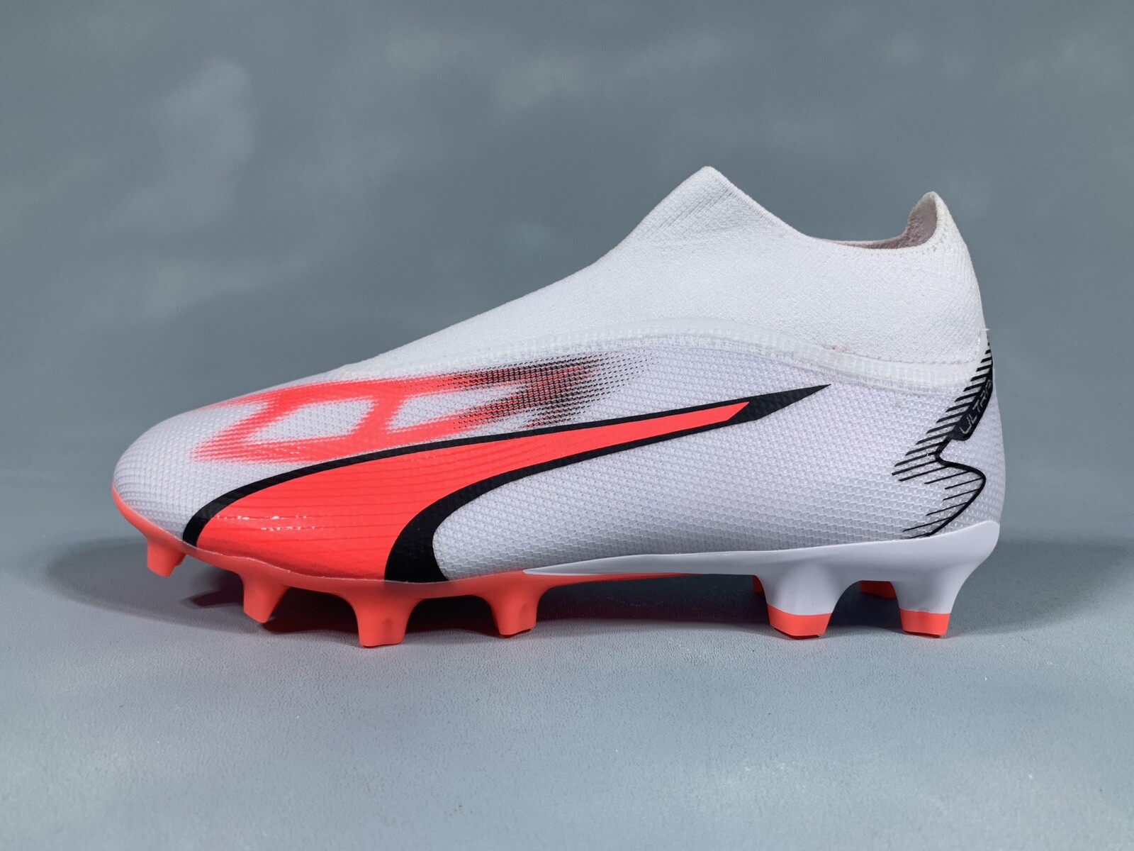 Puma Ultra Match+ Laceless FG AG White Soccer Cleats Breakthrough Pack Men's 8