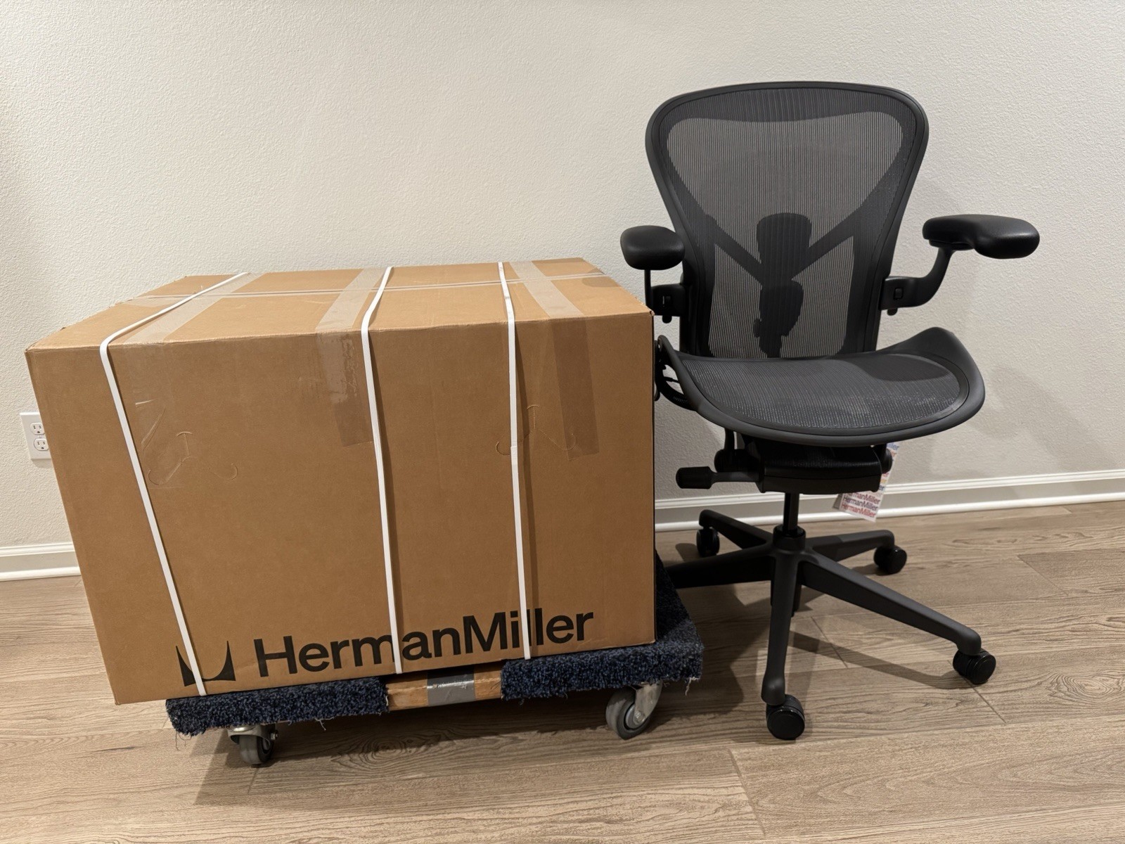 2026 Brand New Herman Miller Aeron Chair Size B with a headrest for free