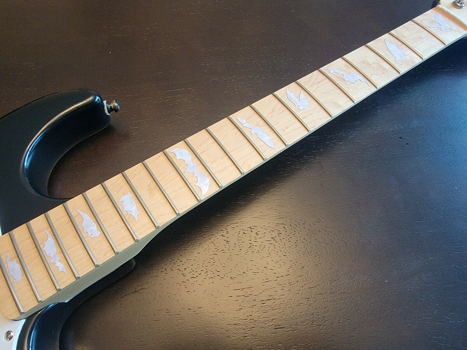 Pearl/Pearloid Bats Design Fretboard Markers Vinyl Decals Inlays for Any Guitar