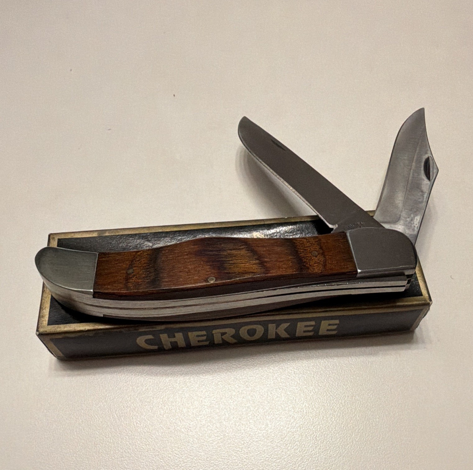 Cherokee CH186 1991 2-Blade Stainless Slipjoint Pocketknife Wood Handle Box