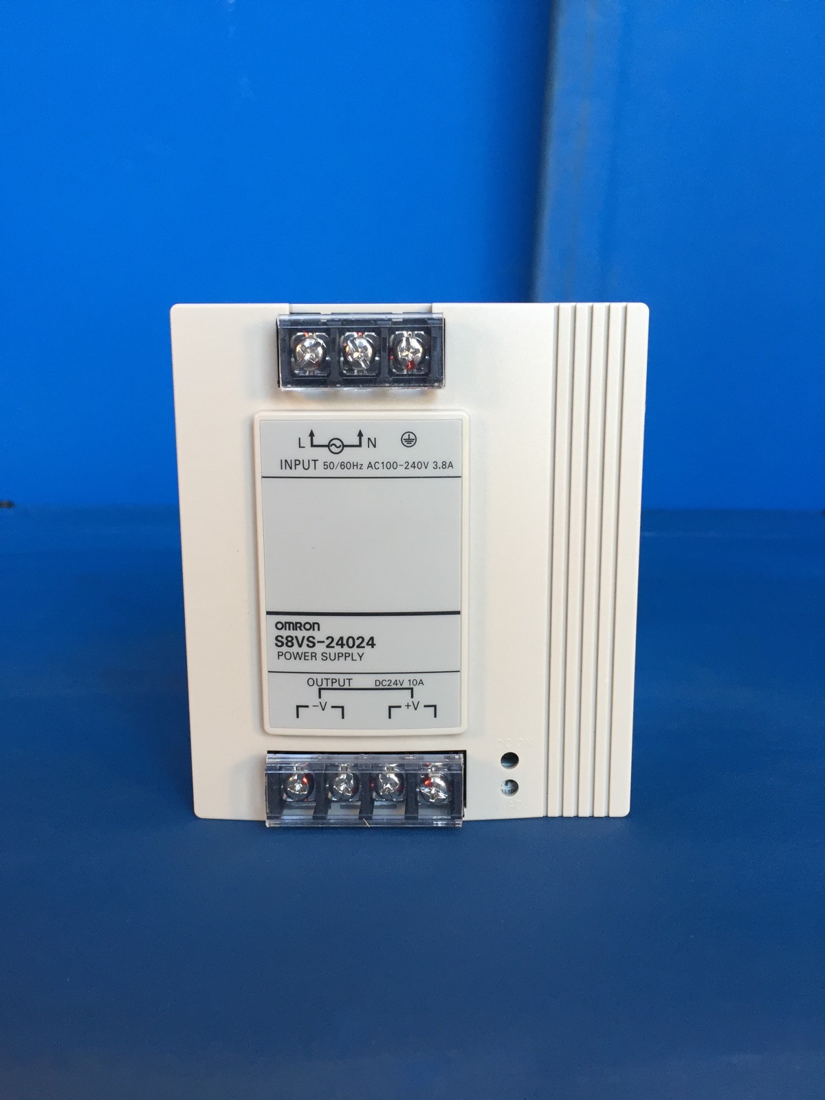 Omron Power Supply S8VS-24024 24V DC 10A