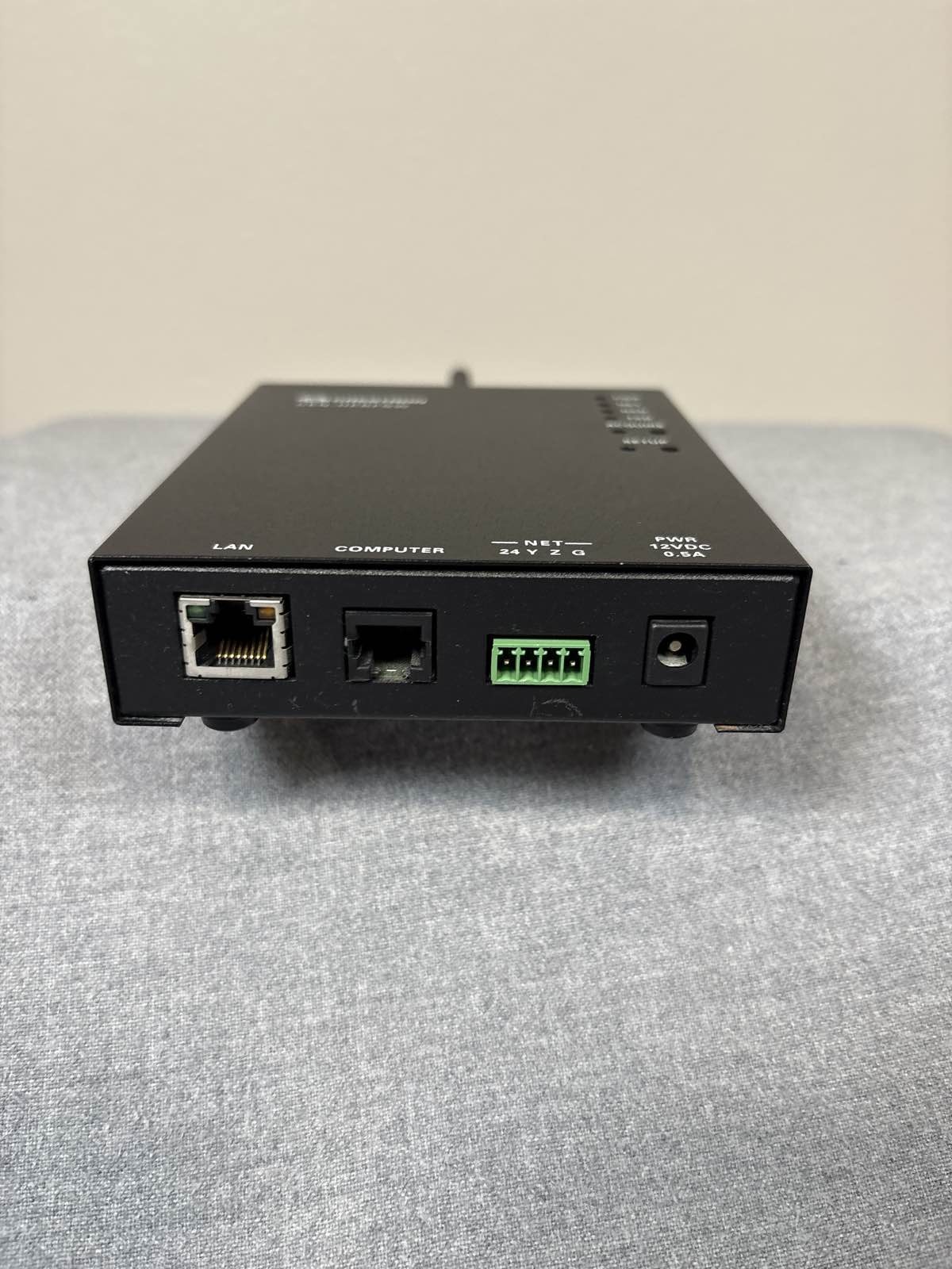 Crestron CEN-HPRFGW Extended Range RF Wireless Gateway Antenna
