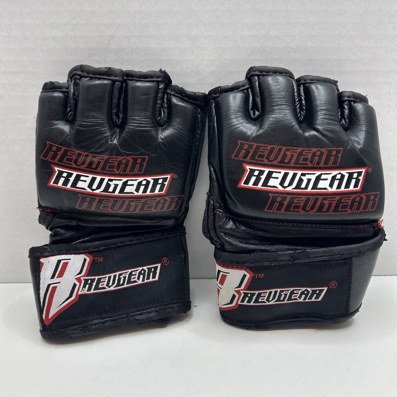 Revgear Fighting MMA Gloves Size Small