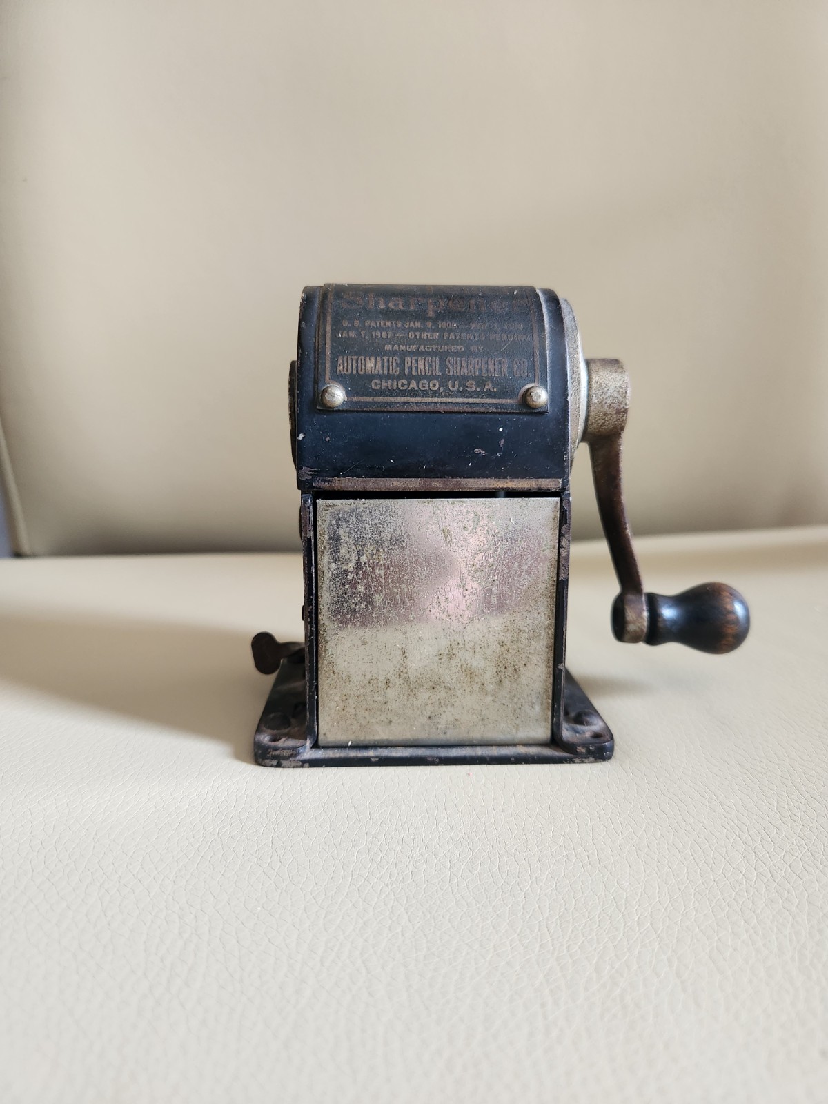 Wizard Automatic Pencil Sharpener Antique Rare early edition