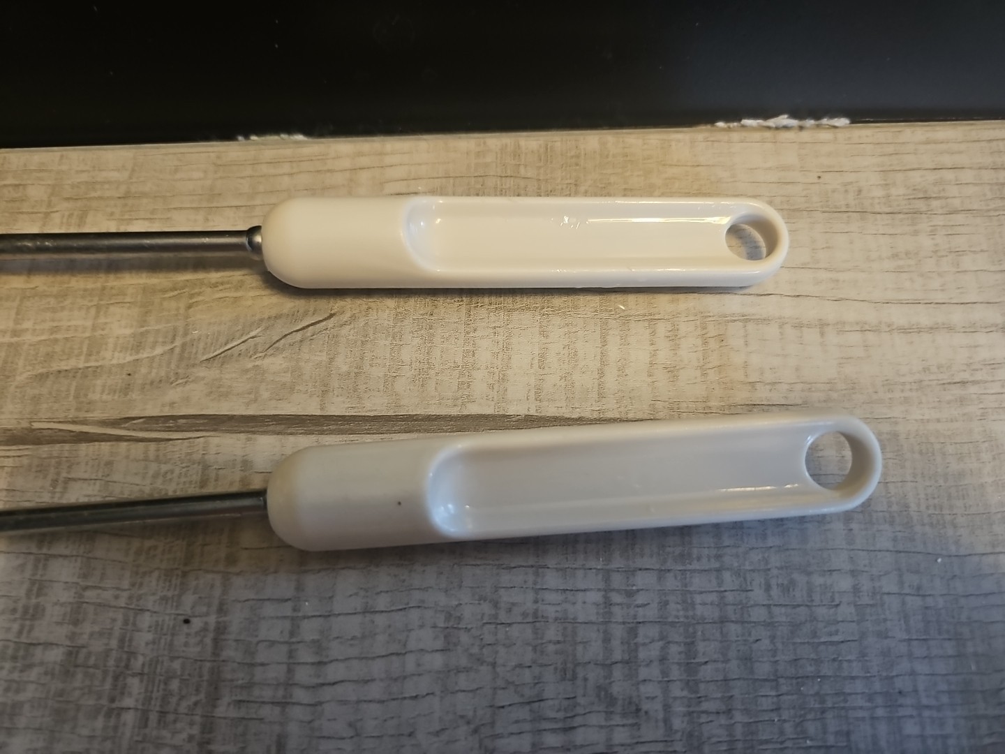 White Slotted Spoon Slotted Spatula Kitchen Utensils Retro White Handle 2 Set