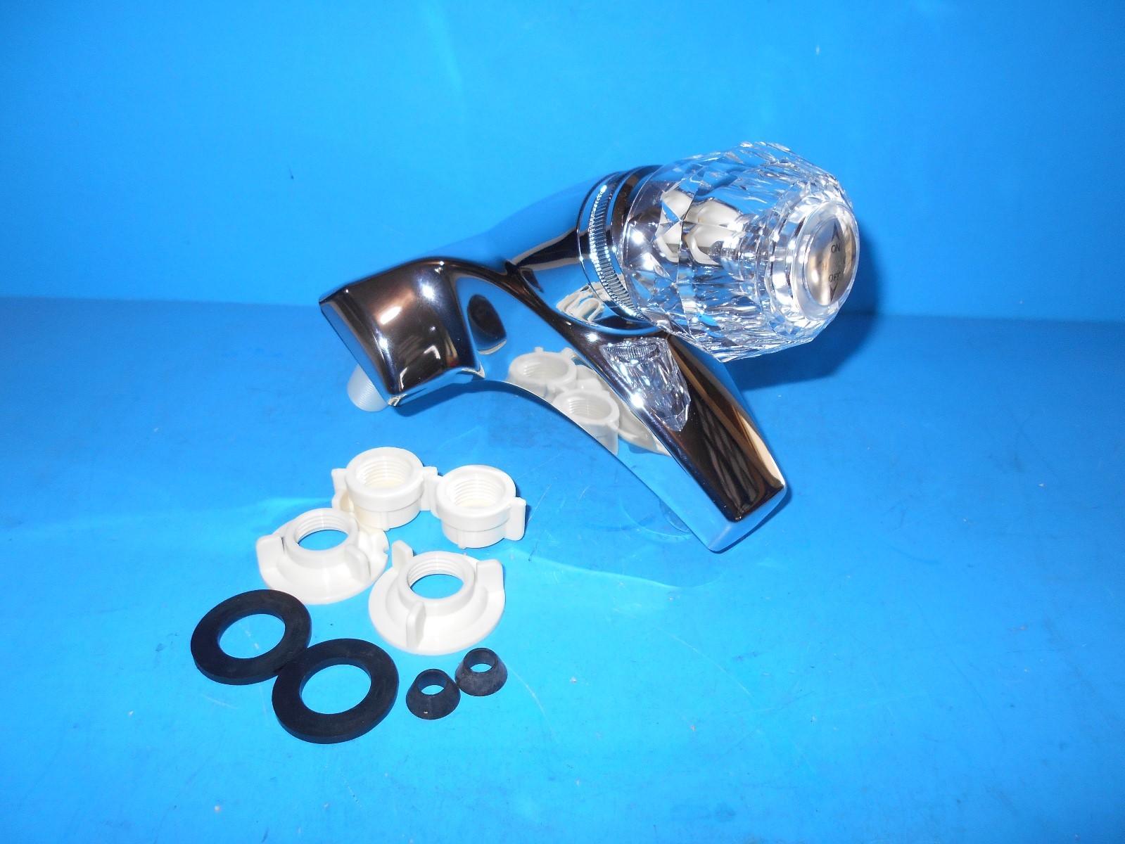 *4" SINGLE HANDLE LAVATORY FAUCET NO POP UP CHROME CL-04316 FREE SHIPPING