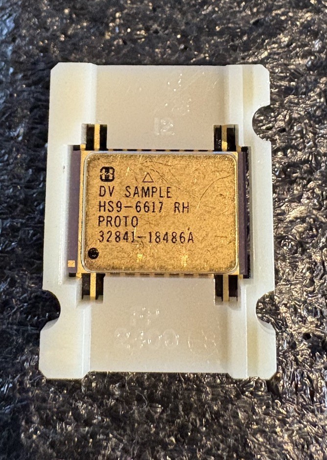NOS Vintage Ceramic Harris Intersil Proto Radiation Hardened 2K x 8 CMOS PROM IC