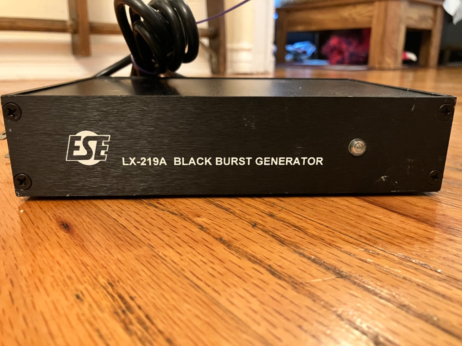 ESE LX-219A (ES-219A) black burst generator, six output