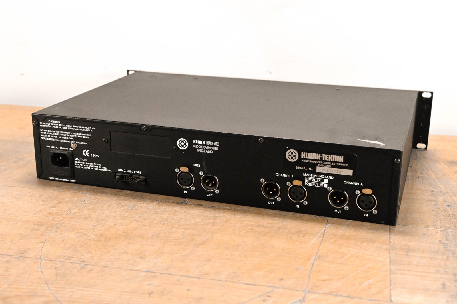 Klark Teknik DN3600 Programmable Graphic Equalizer CG01XTP