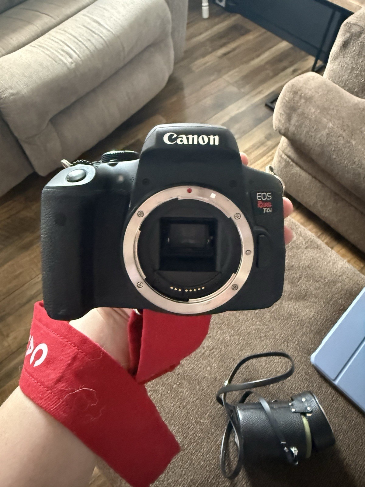 Canon EOS Rebel T6i Bundle w/ EF-S 18-55mm, EF 70-200mm, Yongnuo 50mm Lens