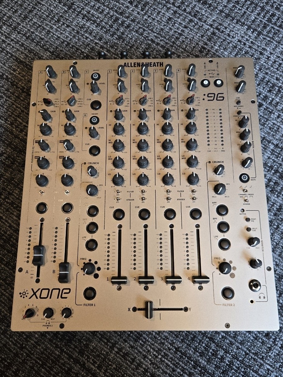 Allen & Heath Xone:96 DJ Mixer with Decksaver Excellent Condition Tested