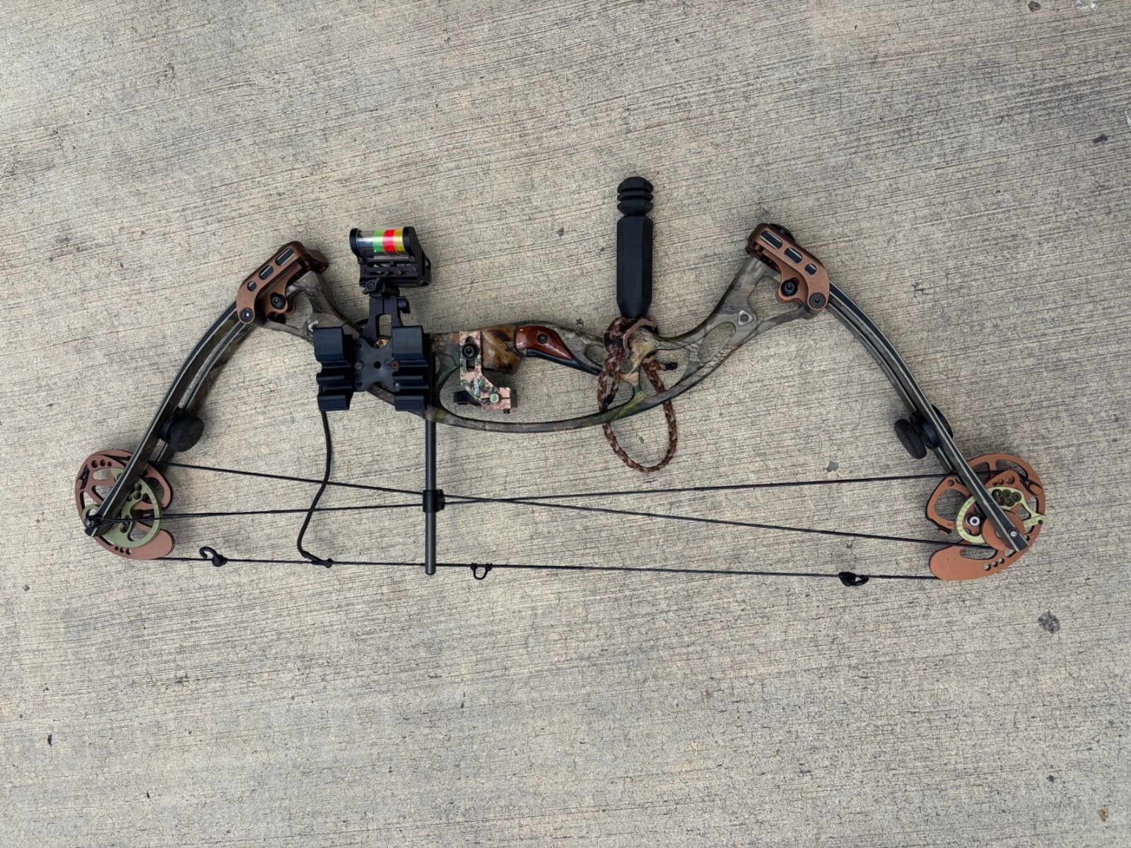 Hoyt Vipertech X compound hunting bow right hand
