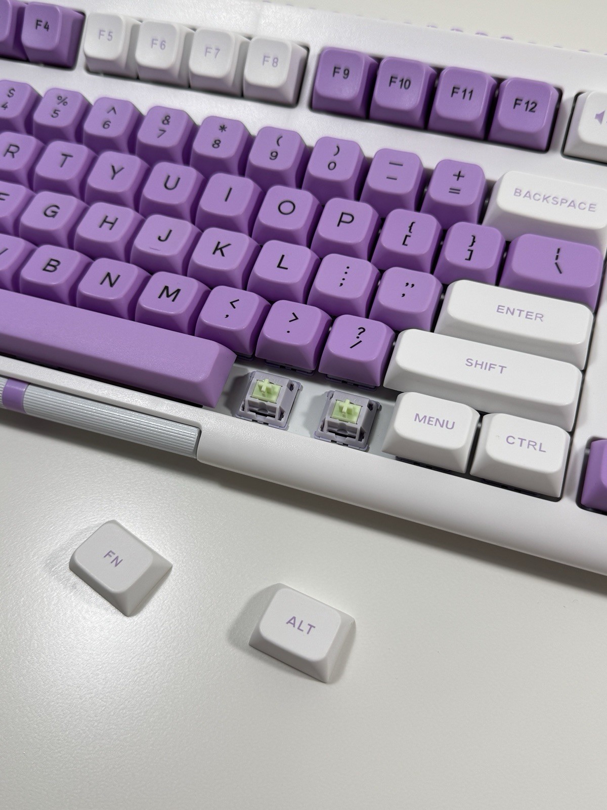 EPOMAKER BRICK 87 Mechanical Keyboard Wired Purple White