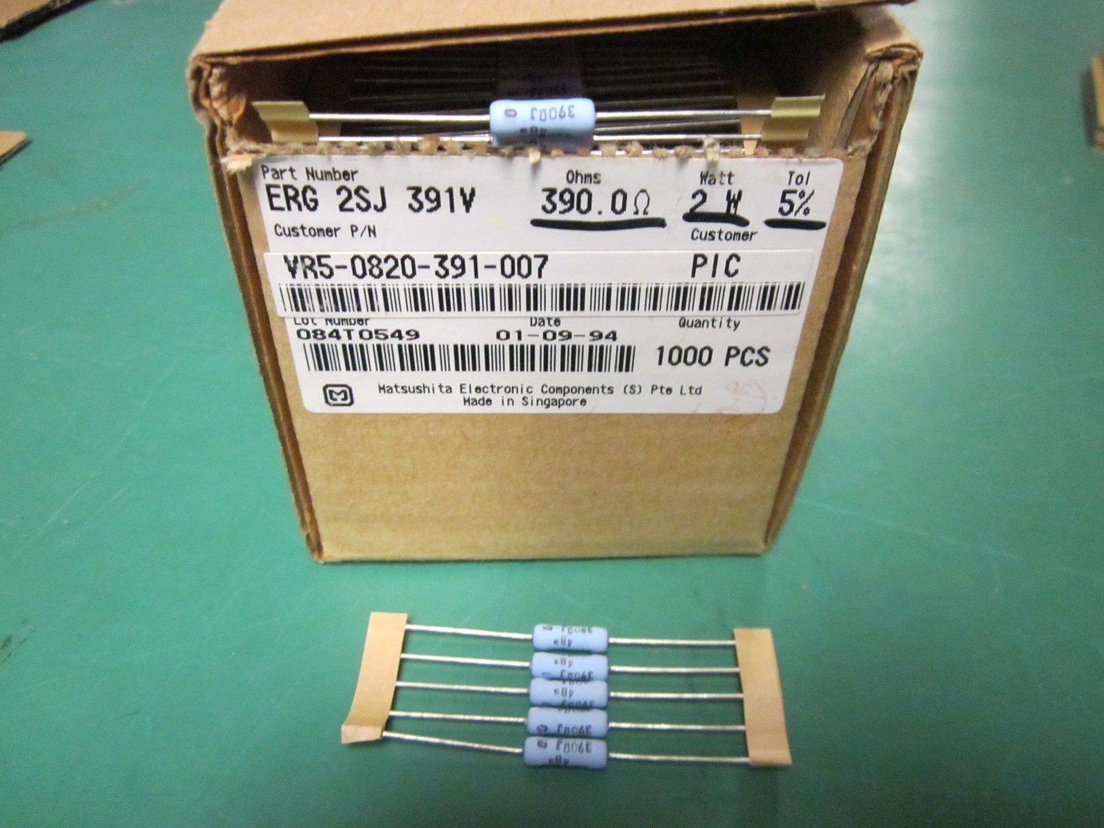 5 Pack Matsushita Metal Oxide Film 390 OHM 2 Watt 5% Resistors NOS ERG2SJ391V