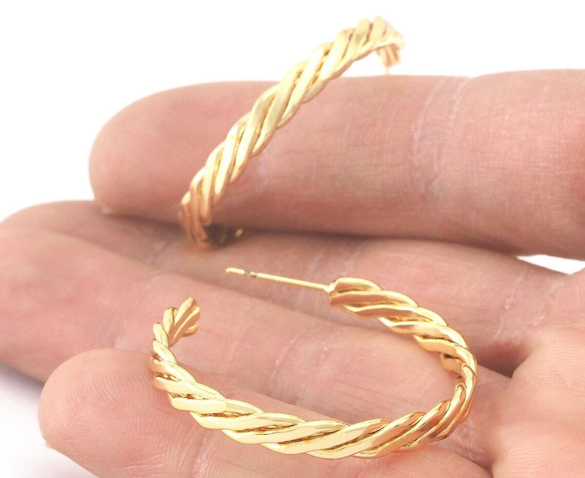 1 pair Hoop flat twisted swirl Earrings stud base Shiny Gold tone brass 4224