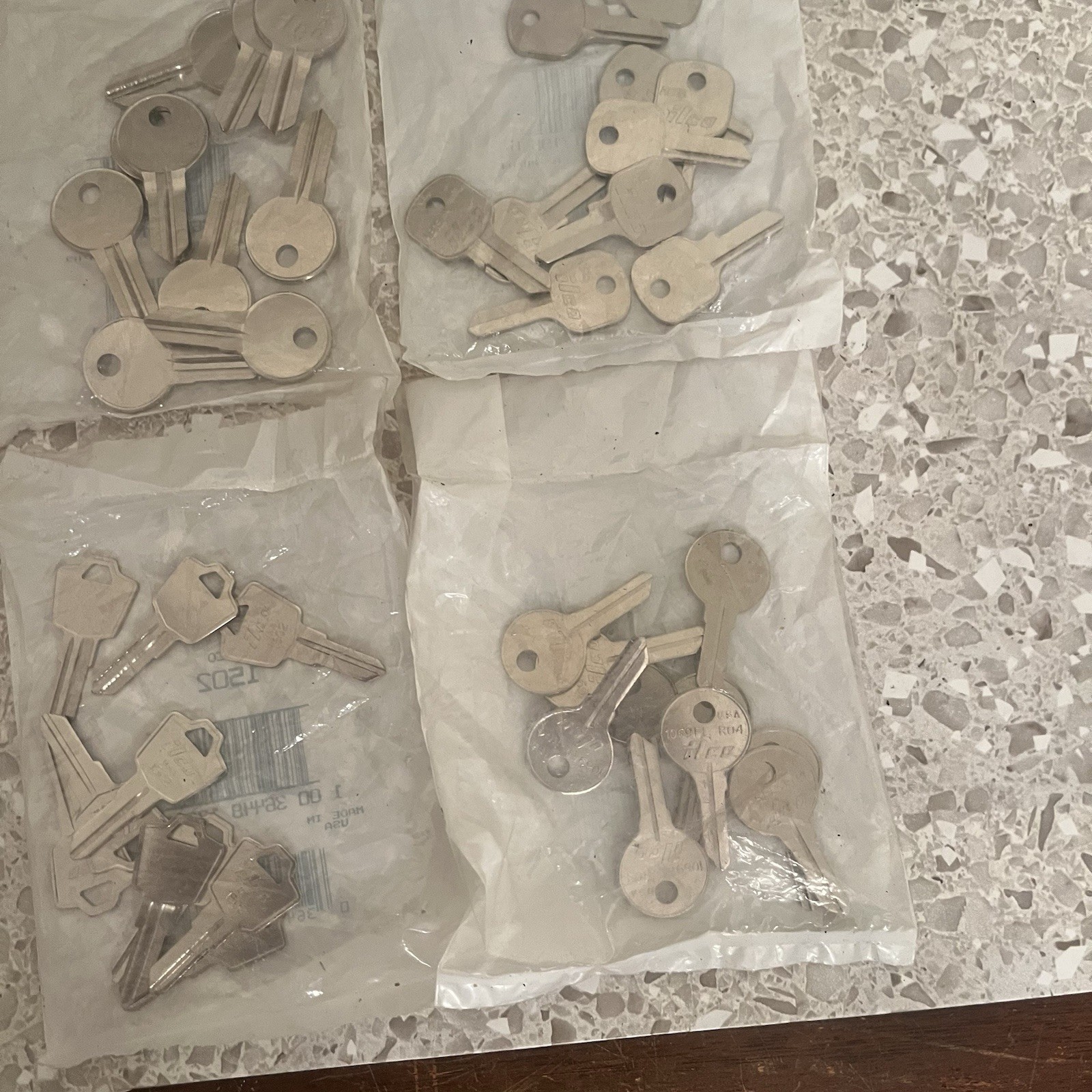 Key Blank Ilco Packs 01122 Y11, S1042ZP, AB15 Abus, 1503 ES9, 1069FL R04, 1502 +