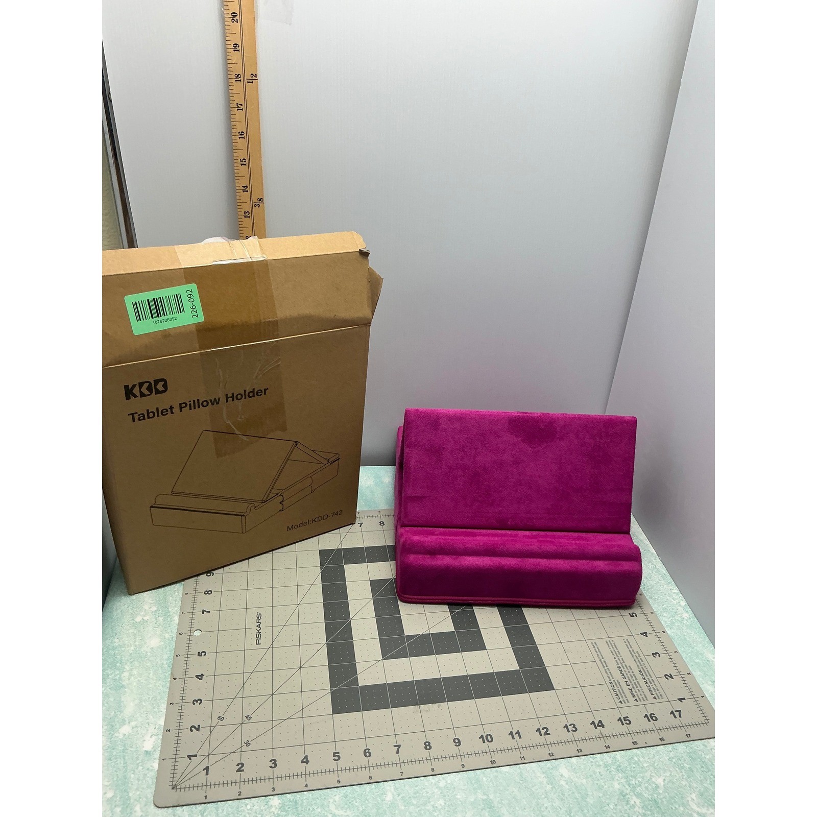KDD Tablet Pillow Holder Pink Multi-Angle Soft Stand for iPad E-Reader KDD-742