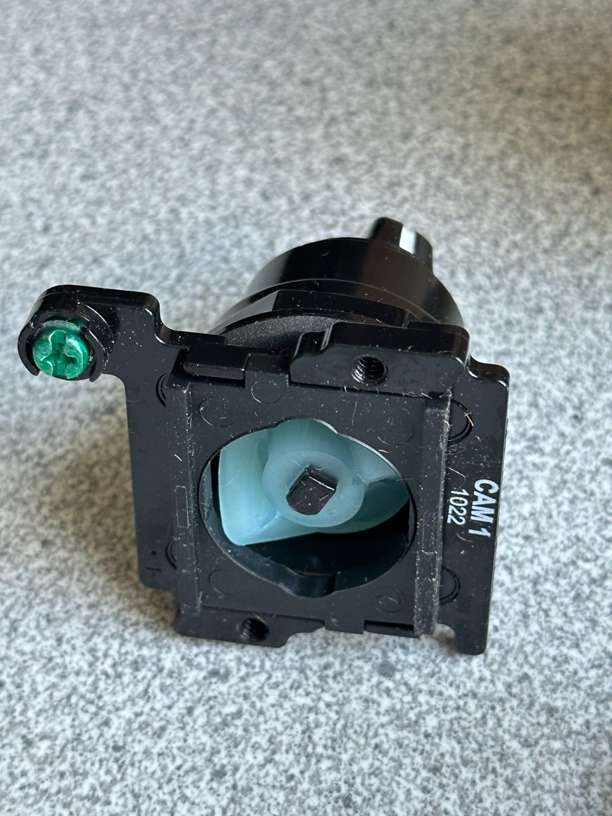 NEW Eaton E34VFBK1 Corrosion Resistant Selector Switch 2 Position Maintained