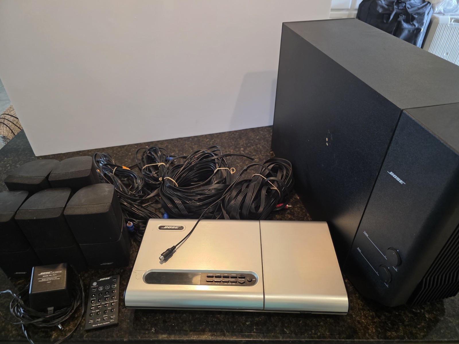 Bose Lifestyle Model 5 Music Center & Acoustimass & 5 Double Cube Speakers AS IS