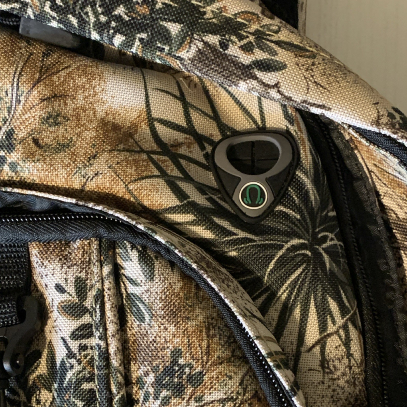 GameGuard Camo Hiking Backpack Zip Buckle Closure Adjustable Size External Pock…