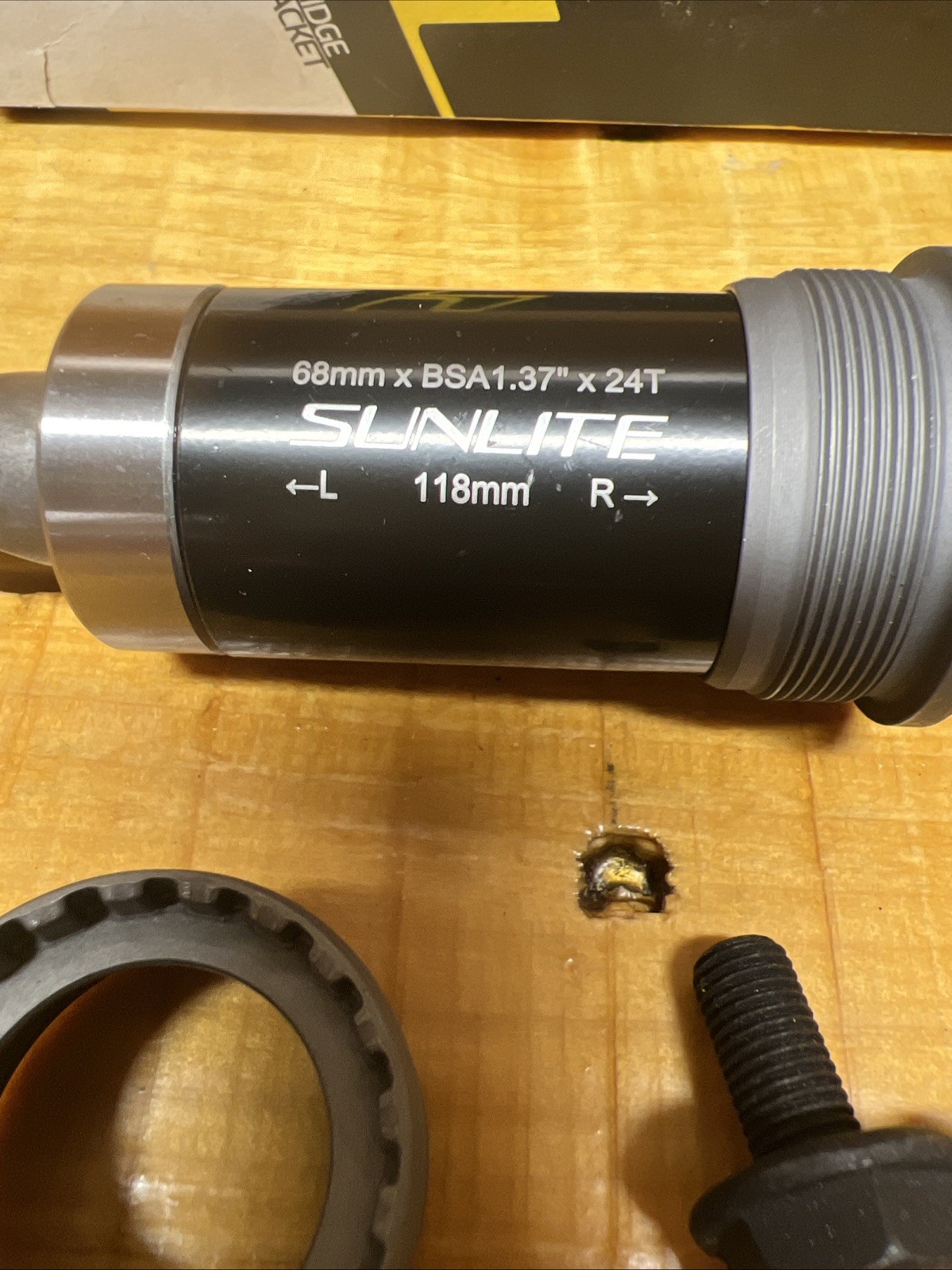 Sunlite SL-26 BSA Square Taper Bottom Bracket with Sealed Bearings