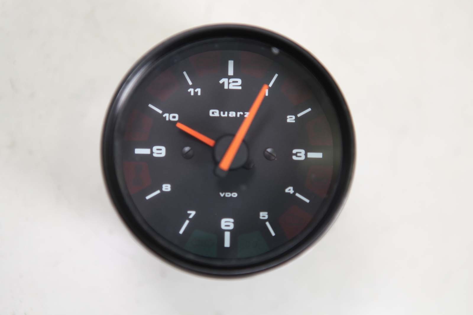 90-94 Porsche 911 964 Clock Instrument Gauge 370.218/093/1 96464170100 D6