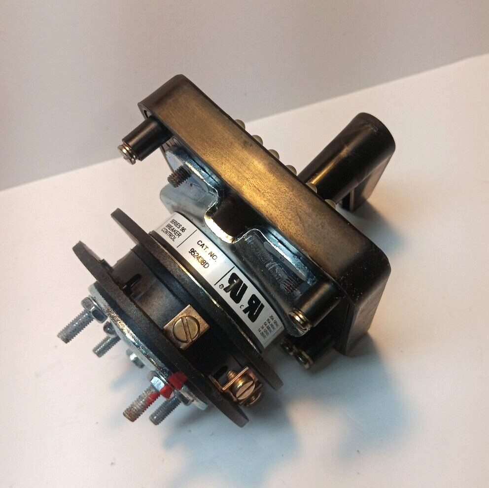 GE ITI 952438D-L4R120 Circuit Breaker Control Switch