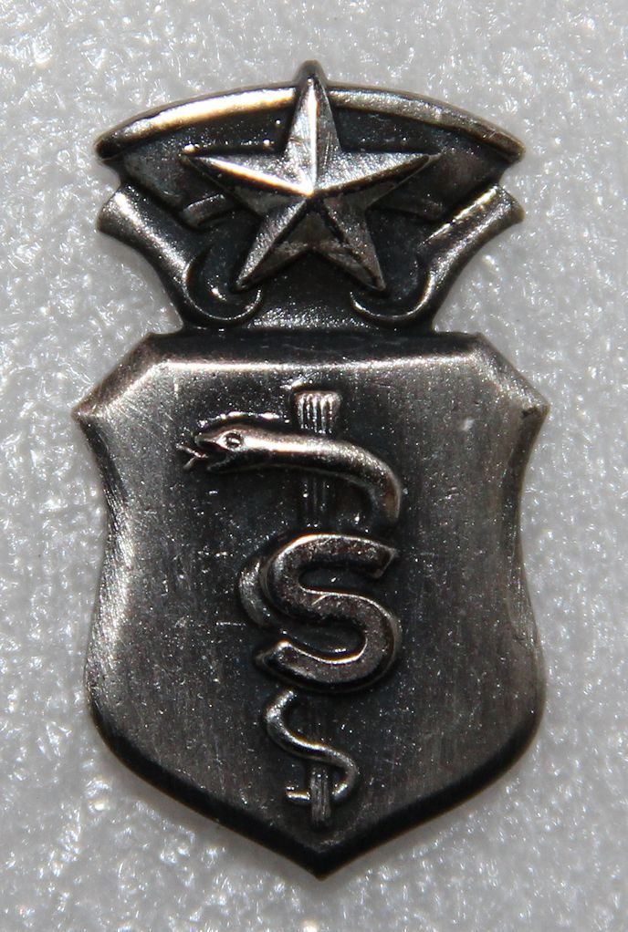 VINTAGE US. AIR FORCE MASTER BIOMEDICAL SCIENCE CORPS UNIFORM INSIGNIA