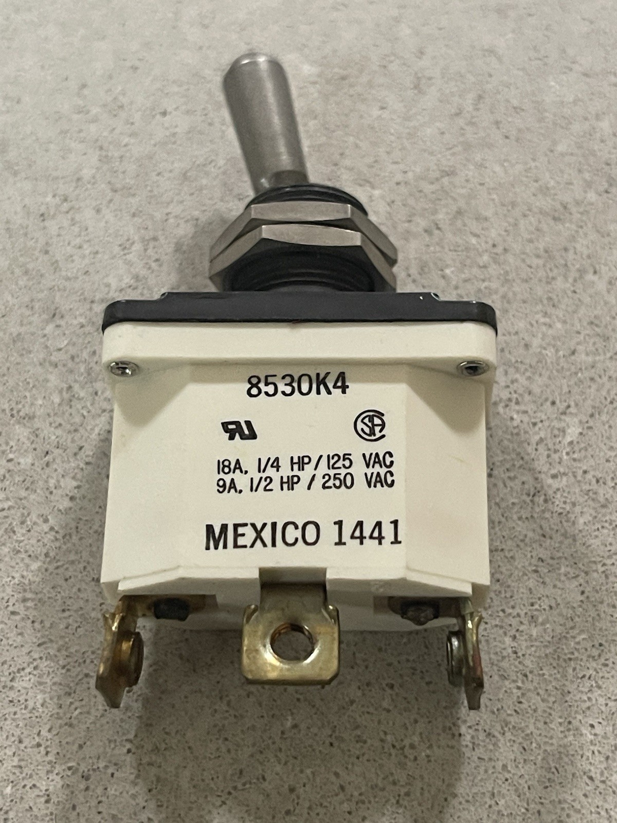 Safran 8530K4 Industrial Toggle Switch 18A On/Off Panel Mount Metal Contacts