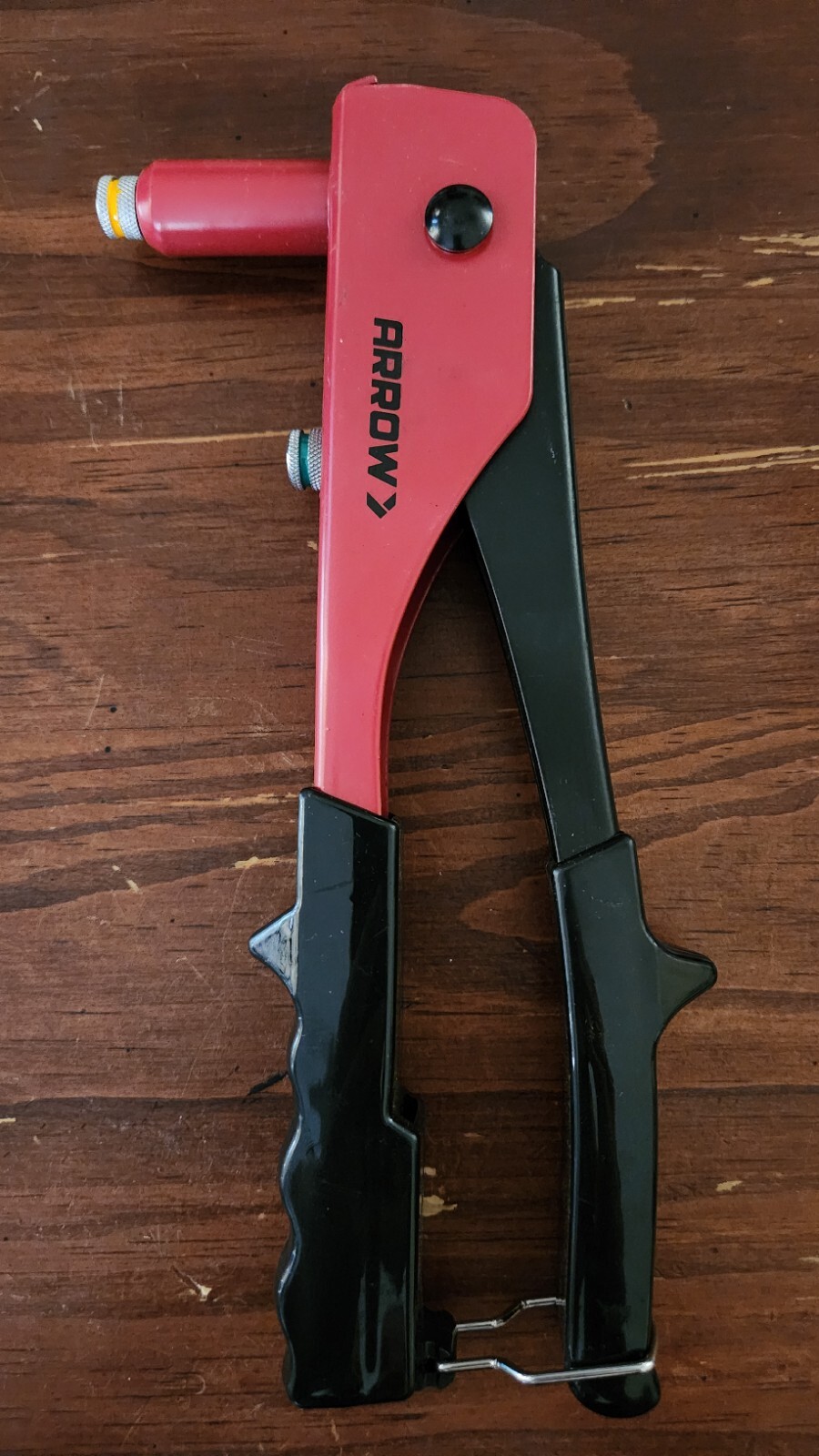 ARROW RT100M ONE HANDED RIVETER RIVET TOOL ONE HAND OPERATION