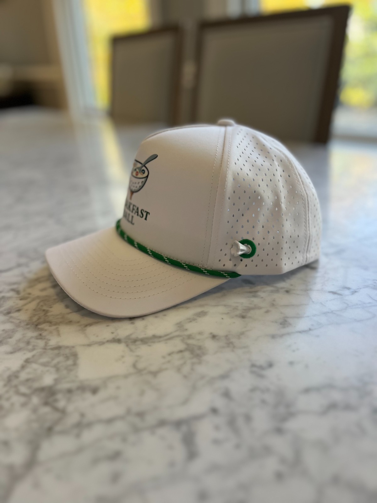 Breakfast Ball Golf Hat White Snapback w/ Tee Holder & Green Rope. Adjustable.