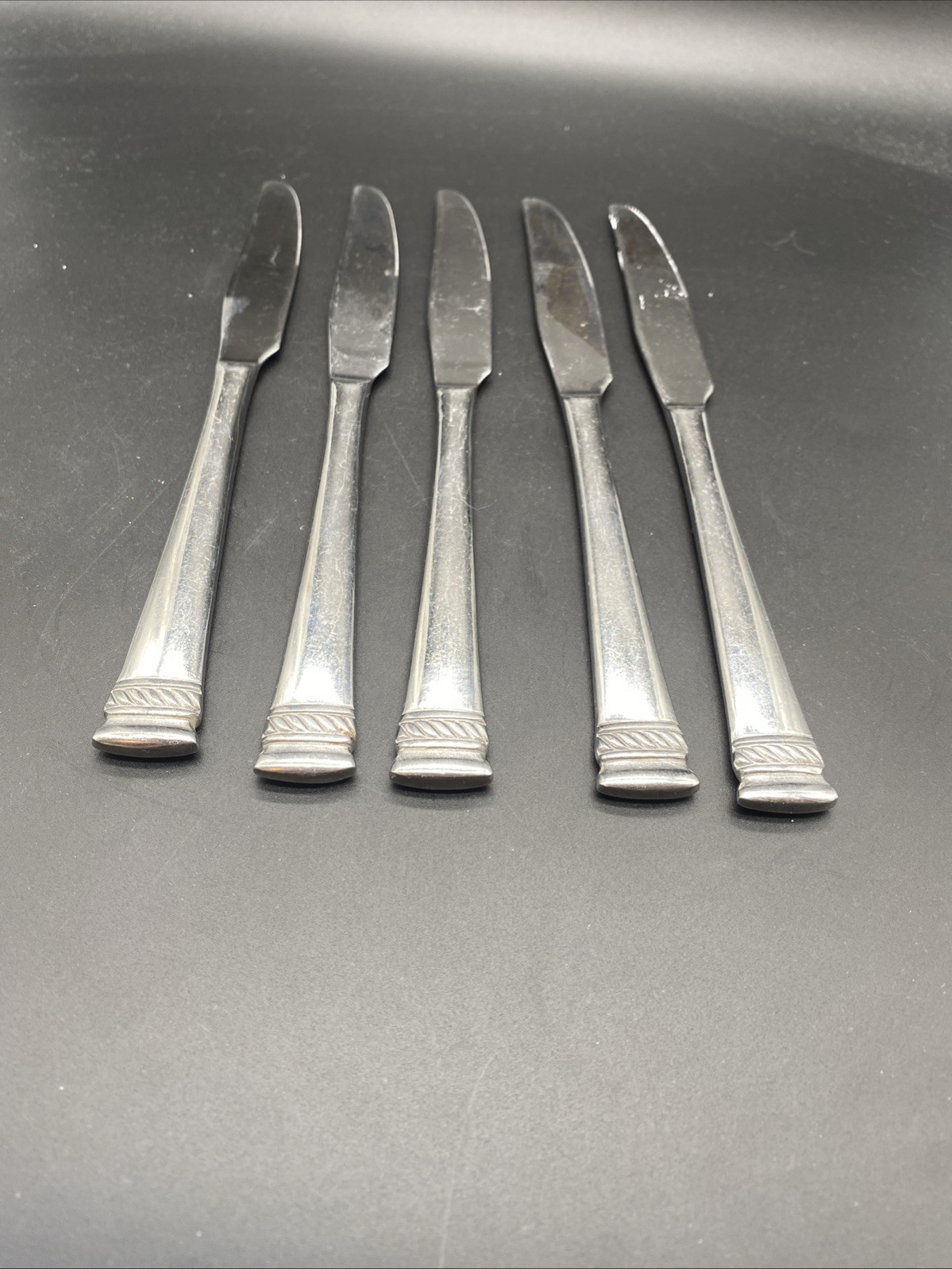 Anchor Hocking DORSET Stainless Rope Band Dinner knives 9  1/2”  Long Used