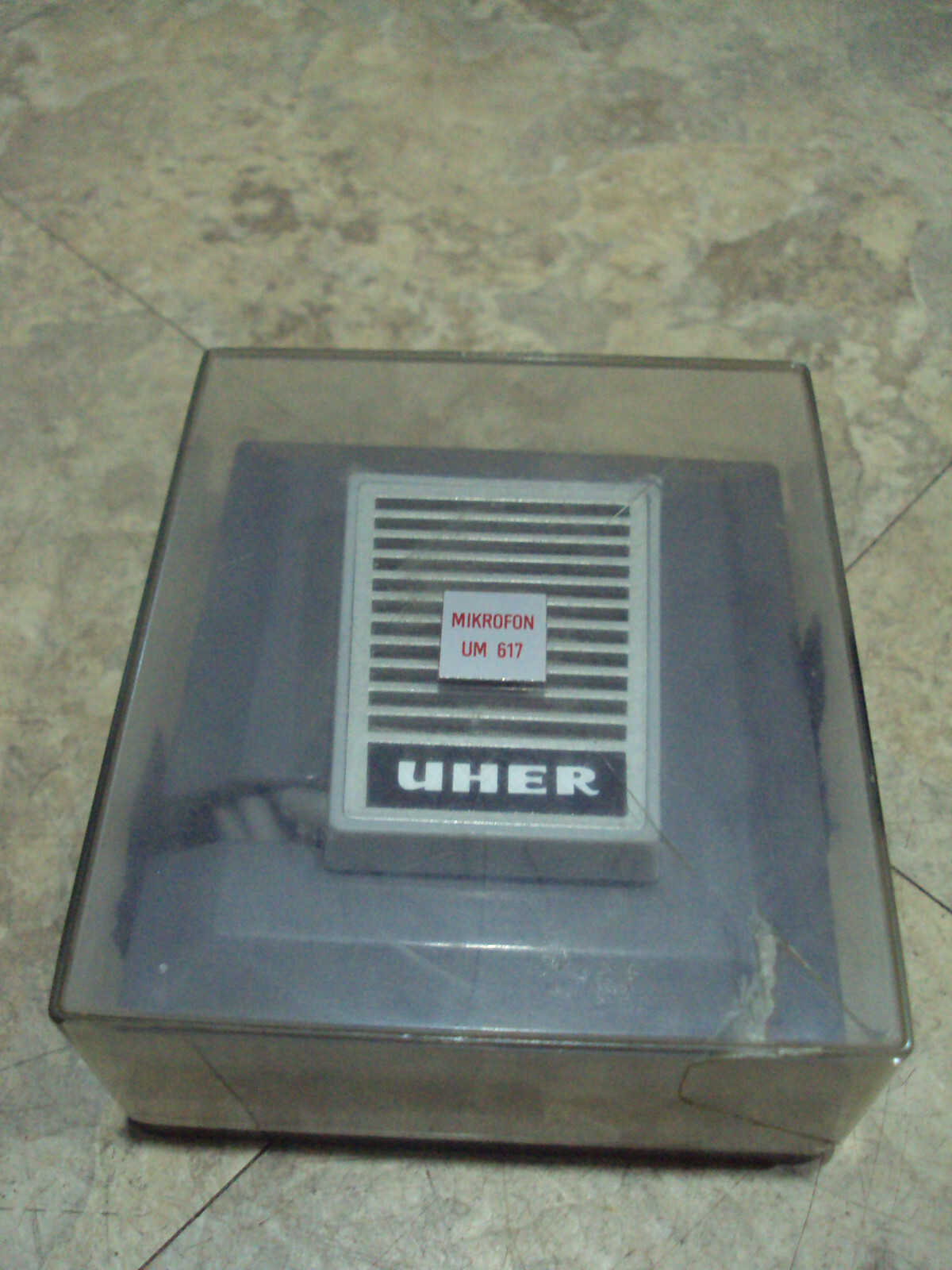 VTG UHER 3-PIN DIN CONNECTOR DESKTOP MICROPHONE (UM 617)