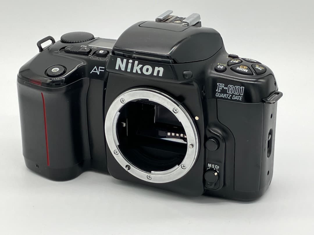 Nikon F-601 35mm AF SLR Film Camera Body Tested Working #22