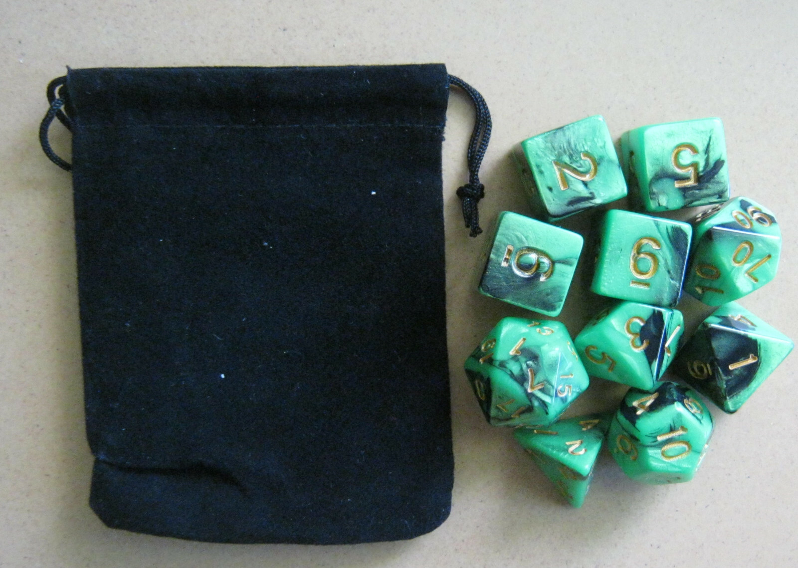 Night Elf (Green, Black) RPG D&D Dice Set: 7 + 3d6 = 10 polyhedral die plus bag!