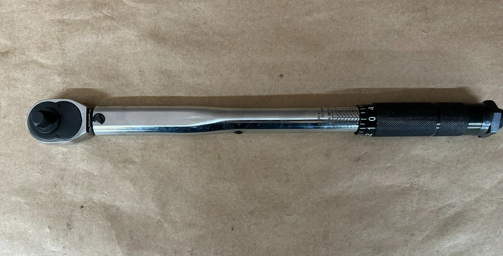 Epauto 3/8 in Drive Click Torque Wrench with case