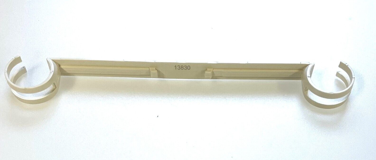 TCP 13830 9" Straight Bracket for L13T9N5027K & L13T95041K LED Circle Bulb