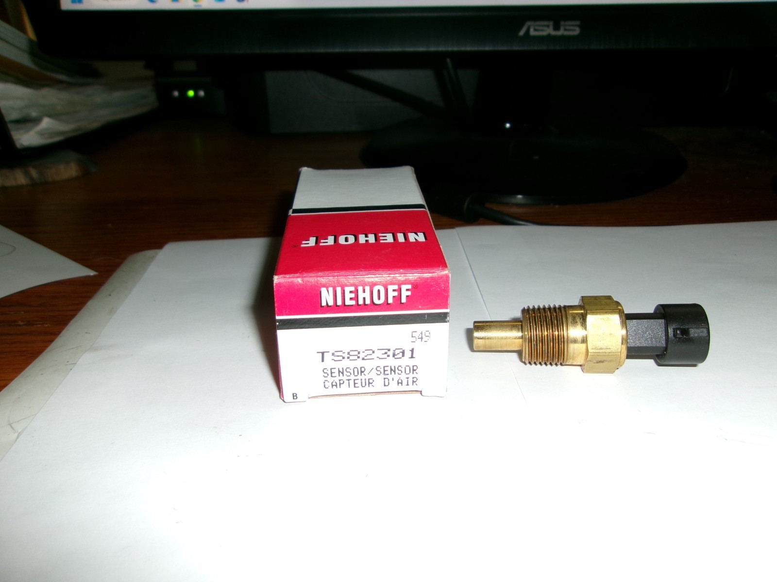 NEIHOFF TS82301 TEMPERATURE SENSOR~~MADE IN USA !!