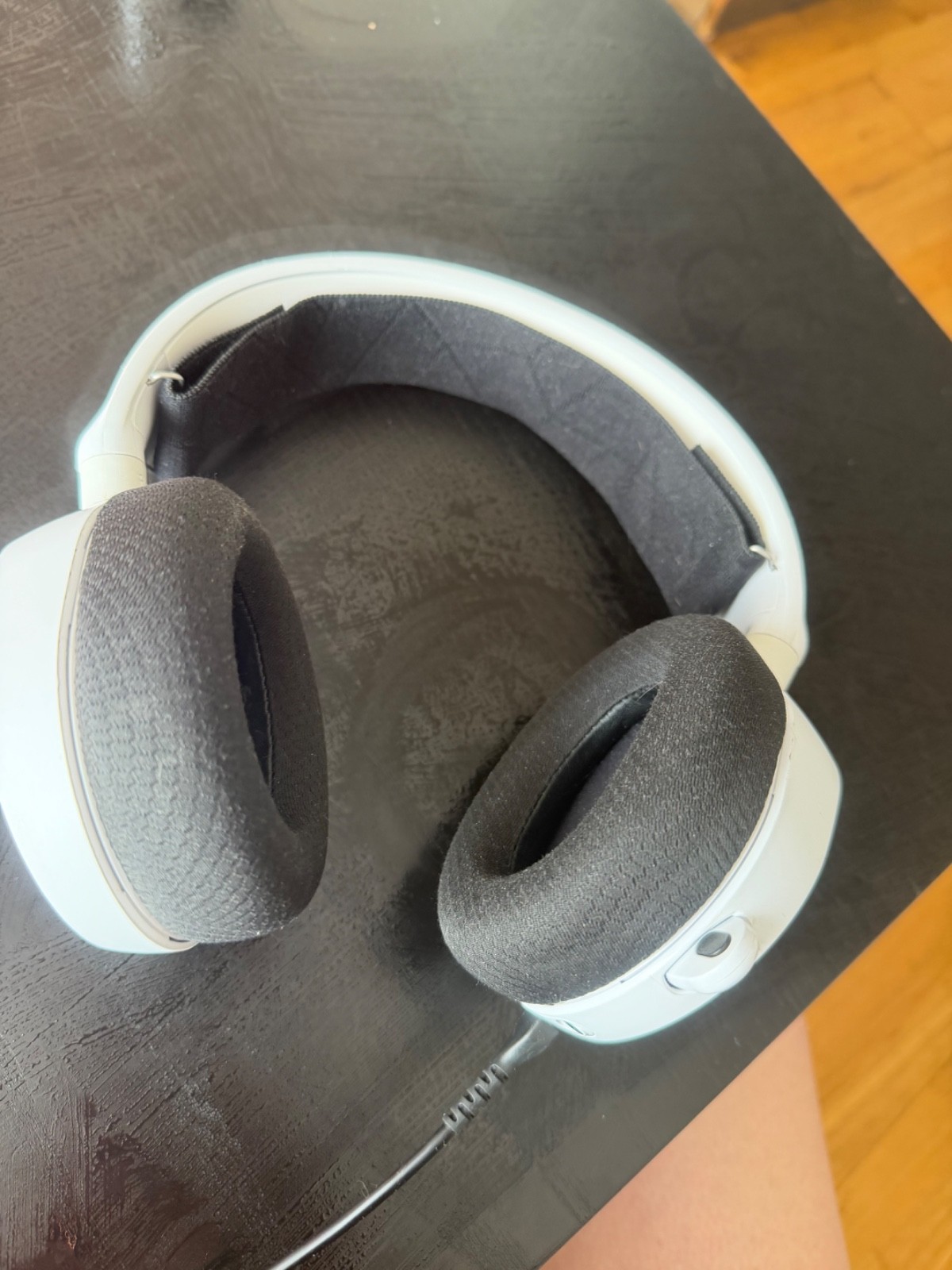 SteelSeries Wired Gaming Headset – White