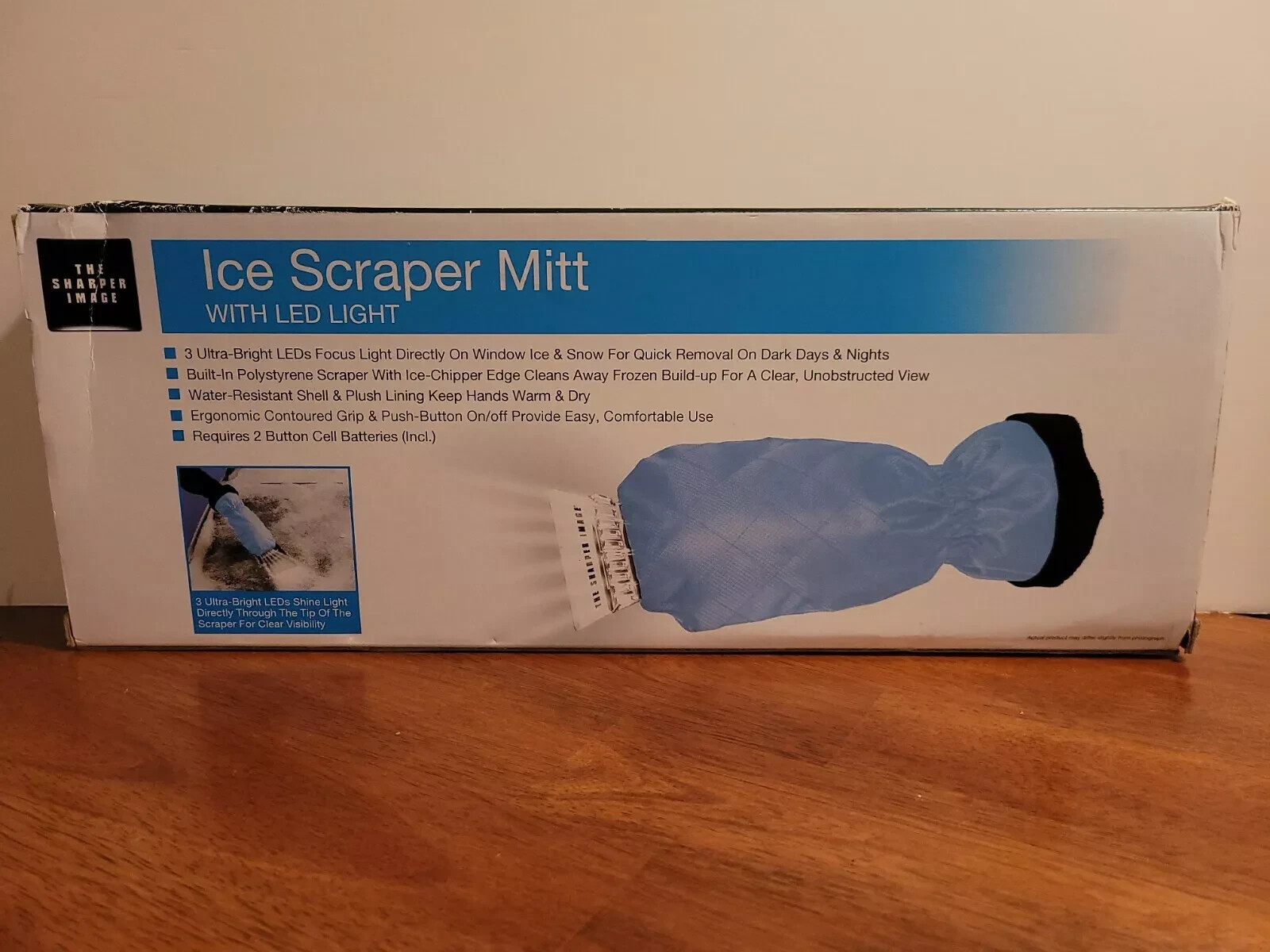 SHARPER IMAGE Perfect Solutions Ice Scraper Mitt with Led Light Blue One Size