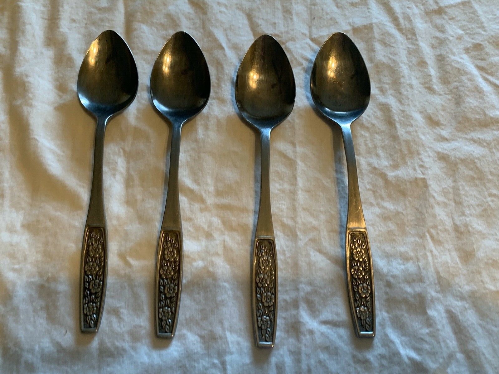 Customcraft "CUS 10" Stainless Textured Handles  JAPAN 4 Teaspoons Flatware