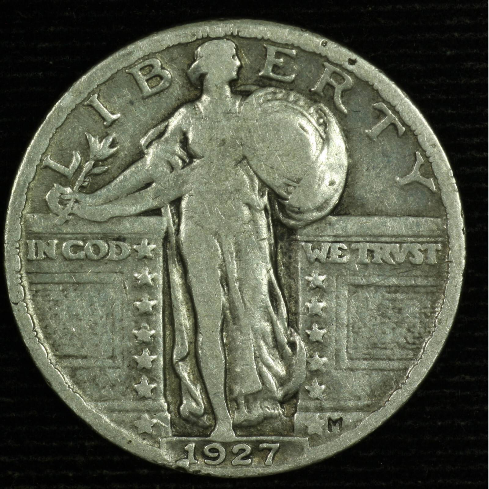Standing Liberty Silver Quarter. 1927 P. Fine.  Lot # 9049-183-352