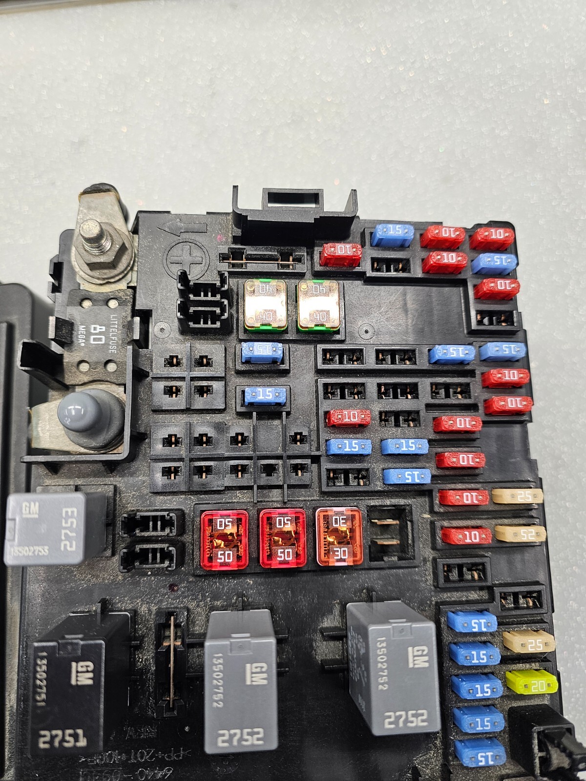 🔥2007-2009 Chevrolet Equinox Engine Fuse Relay Box Control Module OEM