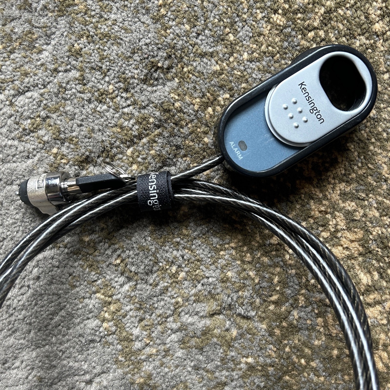 Kensington 6 Ft MicroSaver Alarmed Laptop Computer Peripheral Cable Lock K64196